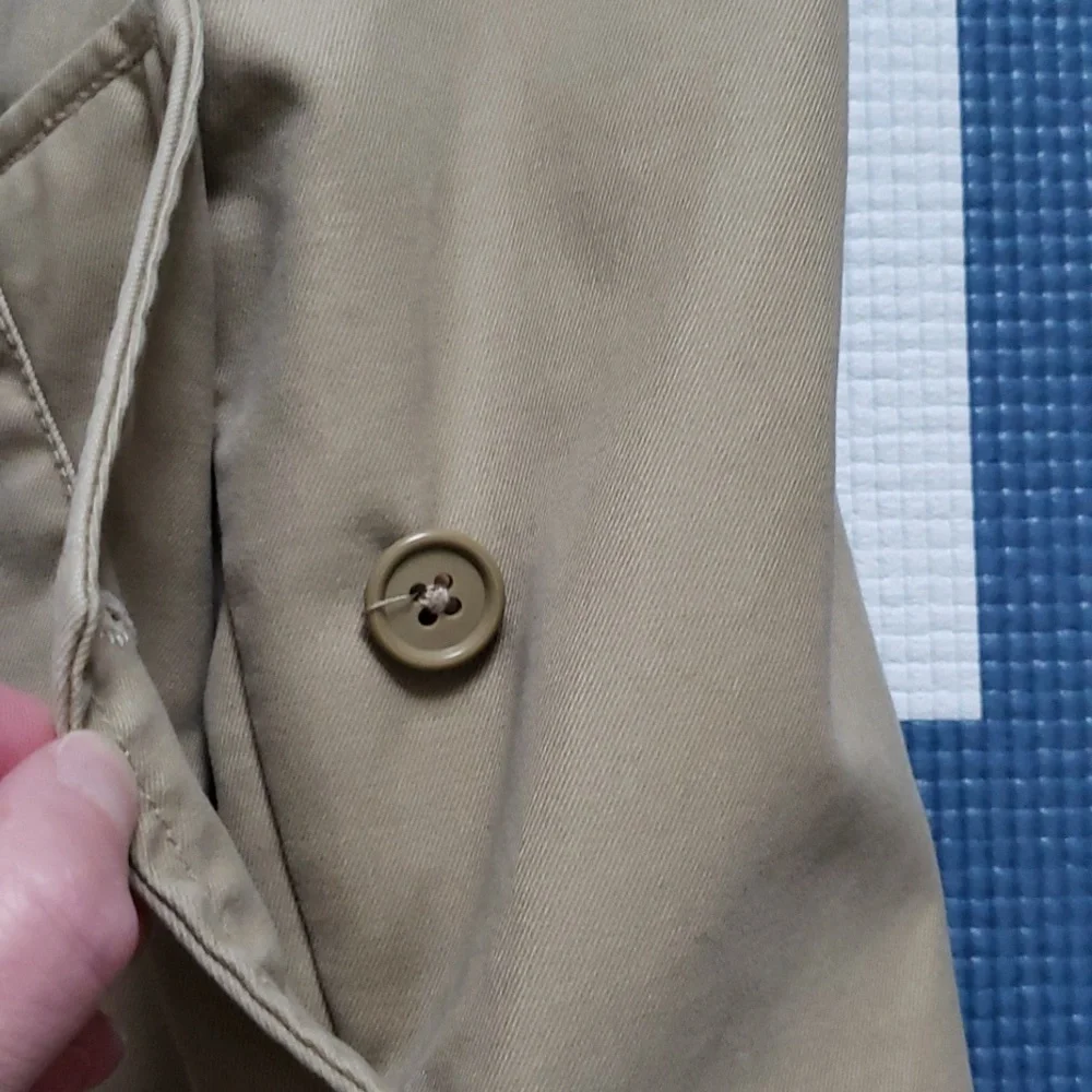 Gap Trench Coat - Picture 4 of 11